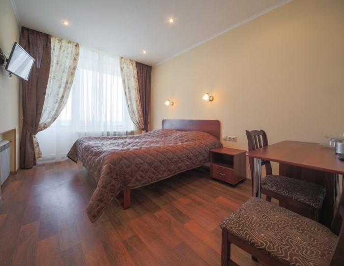 Двухместный стандарт с большой кроватью - Санаторий «Сестрорецкий курорт» Санкт-Петербург